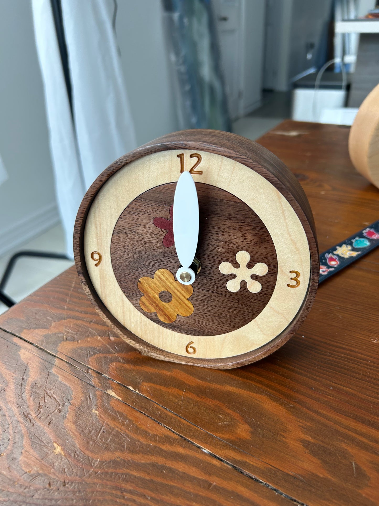 6" Tabletop Mixed Species w/Floral Inlay