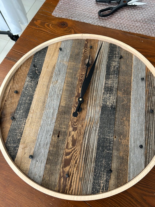 19" Strip Barnboard Minimalist
