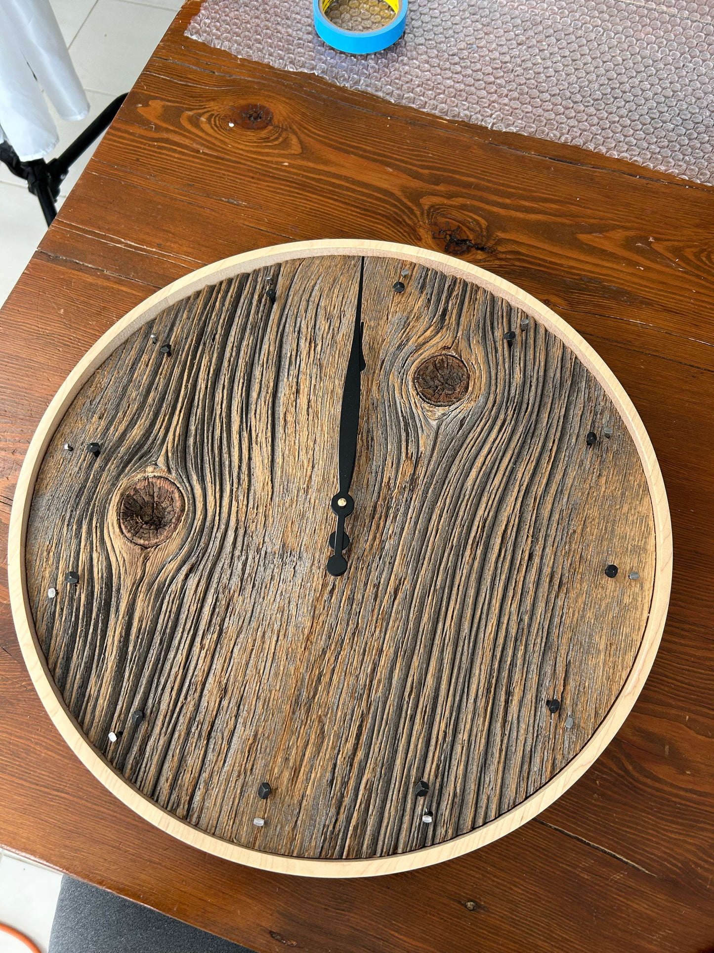 19" Barnboard Minimalist